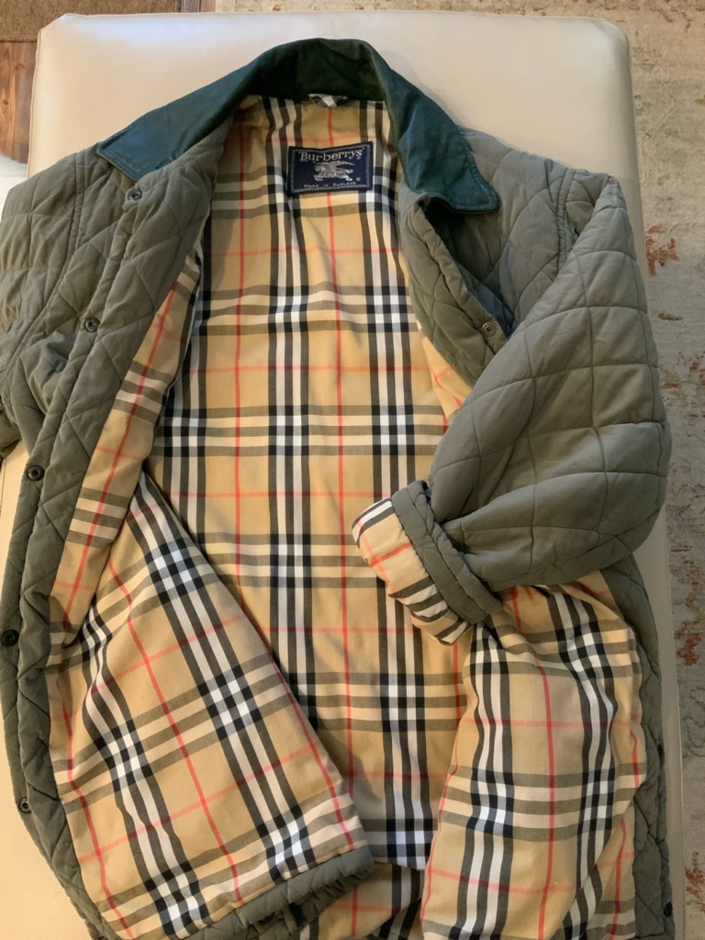 Vintage Burberry Quilted Sage Puffer Nova Check Jacket with Dark Green Collar - Picture 2 of 7